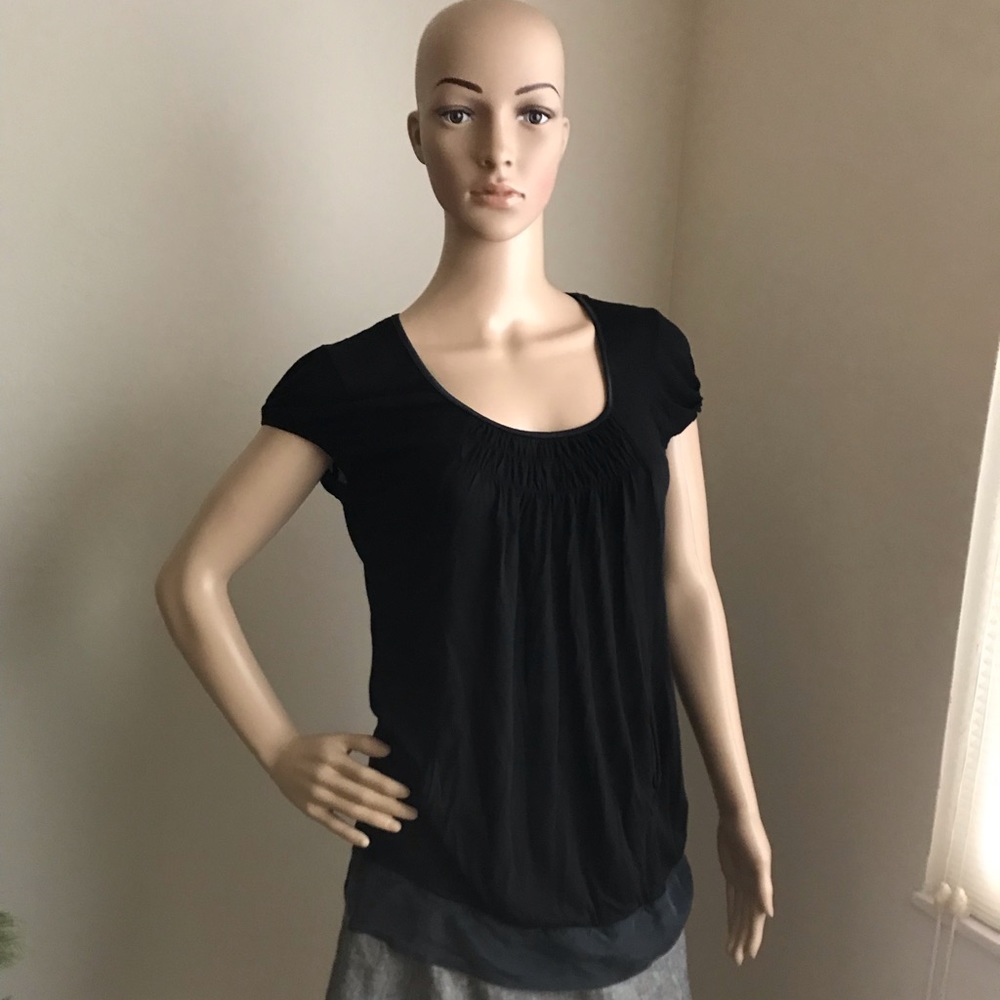 Dknyc brand blouse!!